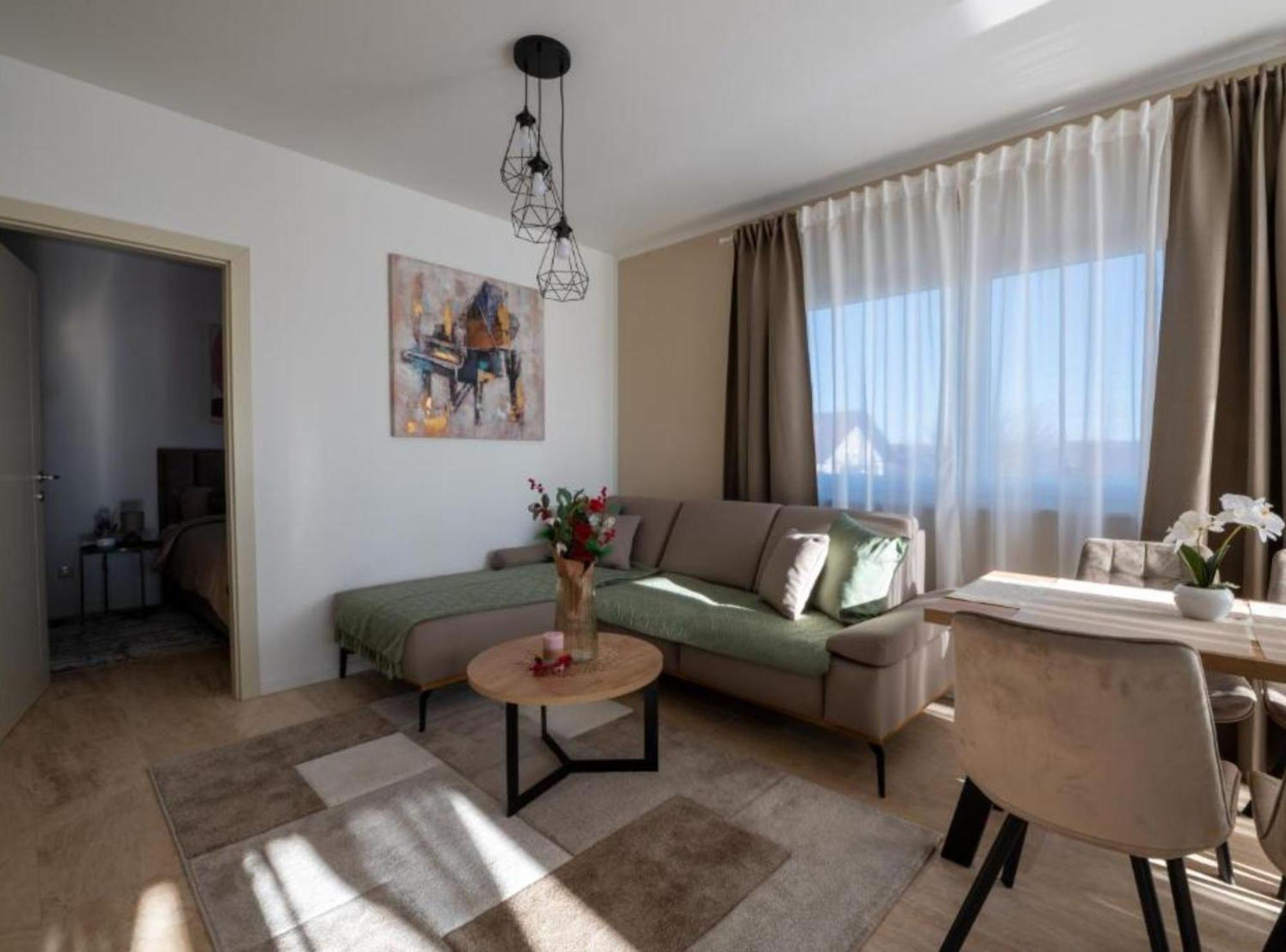 Apartment Kona - Free Parking & Self Check-In Ivanja Reka Ngoại thất bức ảnh